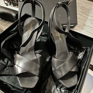 Saint Laurent Farrah 80mm black leather sandals